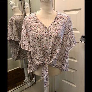New W/ tags Floral Top